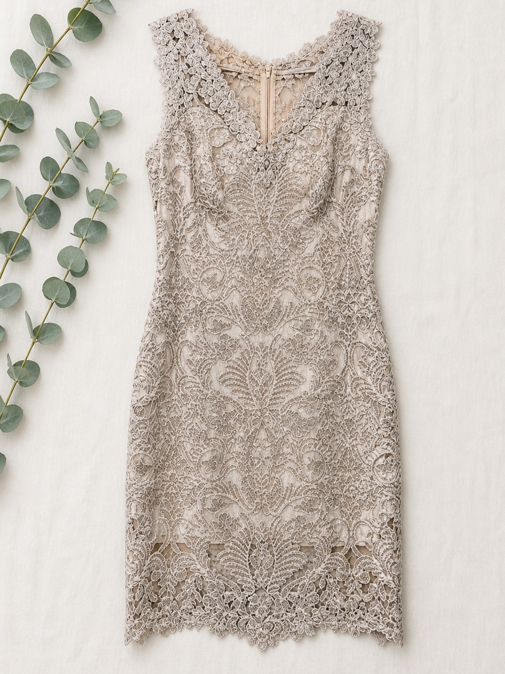 Knee Length Sequin & Lace Beaded Formal Dress - Size 4 - Tadashi Shoji